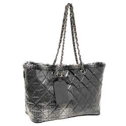 مملوكة مسبقًا Chanel Grey Quilted Vinyl and Tweed Funny Patchwork Tote