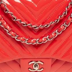 Pre Owned Chanel Coral Chevron Patent Leather Jumbo Classic Flap Bag
