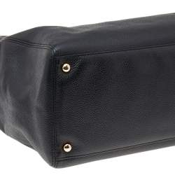 مملوكة مسبقًا Chanel Black Leather Cerf Shopper Tote