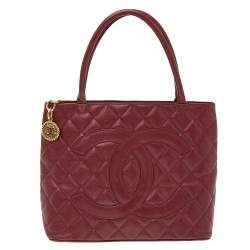 Chanel Red Quilted Caviar Leather CC Medallion Tote Chanel