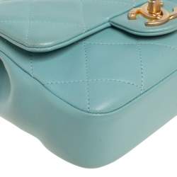 Pre Owned Chanel Blue Quilted Leather Small Circular Top Handle Bag