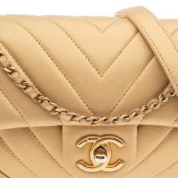 Pre Owned Chanel Gold Chevron Quilted Leather Medium Easy Flap Bag