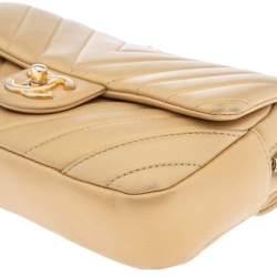 Pre Owned Chanel Gold Chevron Quilted Leather Medium Easy Flap Bag