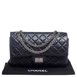 Pre Owned Chanel Black Quilted Aged Leather Reissue 2.55 Classic 225 Flap Bag