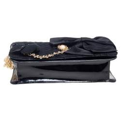 مملوكة مسبقًا حقيبة شانيل رانواي 2001 جلد كاميليا مزخرف باللؤلؤ وتويد أسود بقلاب