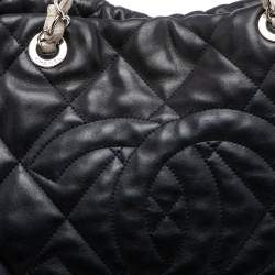 Pre Owned Chanel Navy Blue/White Quilted Leather CC Shopper Tote 