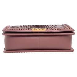 Pre Owned حقيبة شانيل متوسطة بقلاب بوي بسلسلة ملتفة جلد ثعبان وجلد وردي أولد