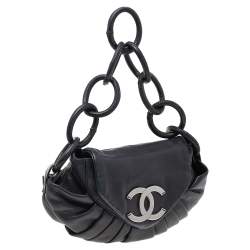 Pre Owned Chanel Black Leather Pleated Ring Handle CC Flap Bag