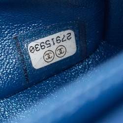 Pre Owned Chanel Metallic Blue Caviar Quilted Leather Jumbo Classic Double Flap Bag