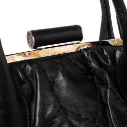 Pre Owned حقيبة ساتشل شانيل إطار مستدير سحاب قابل للتمدد جلد مبطن أسود