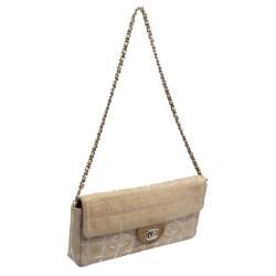 مملوكة مسبقًا Chanel Beige Chocolate Bar Quilted Fabric CC East West Flap Bag