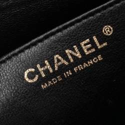 Pre Owned Chanel Black Quilted Caviar Leather Maxi Classic Single Flap Bag