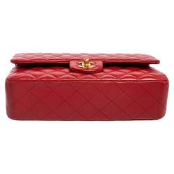 Pre Owned حقيبة شانيل قلاب مزدوج كلاسيك متوسطة جلد لامع مبطن أحمر