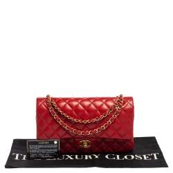 Pre Owned حقيبة شانيل قلاب مزدوج كلاسيك متوسطة جلد لامع مبطن أحمر