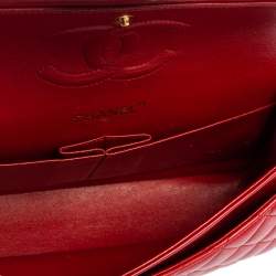 Pre Owned حقيبة شانيل قلاب مزدوج كلاسيك متوسطة جلد لامع مبطن أحمر