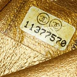 Pre Owned Chanel Gold Patent Leather Reissue 2.55 Clutch