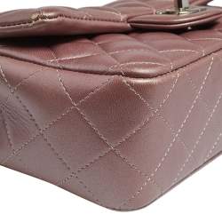 Pre Owned حقيبة ميني شانيل كلاسيك جلد مبطن وردي ميتاليك مستطيلة بقلاب 