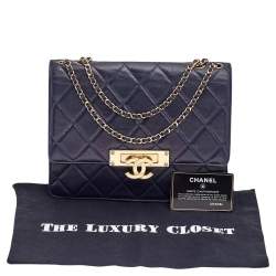 مملوكة مسبقًا حقيبة شانيل غولدن كلاس جلد مبطن أزرق كحلي بقلاب 