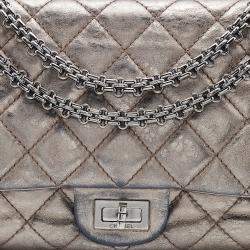 Pre Owned Chanel Metallic Grey Quilted Leather Reissue 2.55 Classic 226 Flap Bag