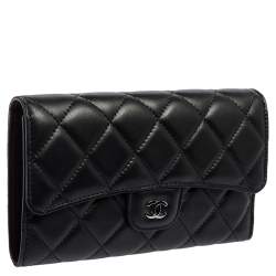 Pre Owned Chanel Black Quilted Leather Classic Flap Continental Wallet