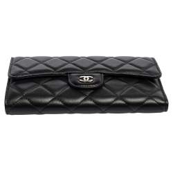 Pre Owned Chanel Black Quilted Leather Classic Flap Continental Wallet