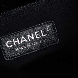 مملوكة مسبقًا Chanel Grey Quilted Caviar Leather Accordion Bucket Bag