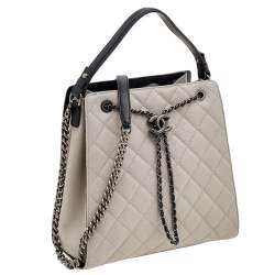 مملوكة مسبقًا Chanel Grey Quilted Caviar Leather Accordion Bucket Bag