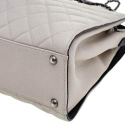 مملوكة مسبقًا Chanel Grey Quilted Caviar Leather Accordion Bucket Bag