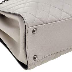 مملوكة مسبقًا Chanel Grey Quilted Caviar Leather Accordion Bucket Bag