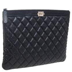 مملوكة مسبقًا Chanel Black Quilted Caviar Leather Boy Large O-Case Zip Pouch