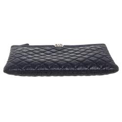 مملوكة مسبقًا Chanel Black Quilted Caviar Leather Boy Large O-Case Zip Pouch
