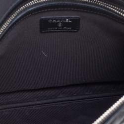 مملوكة مسبقًا Chanel Black Quilted Caviar Leather Boy Large O-Case Zip Pouch