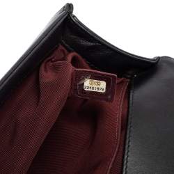 Pre Owned حقيبة شانيل بوي جلد كافيار متعرج أسود بقلاب متوسطة 