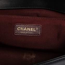 Pre Owned حقيبة شانيل بوي جلد كافيار متعرج أسود بقلاب متوسطة 