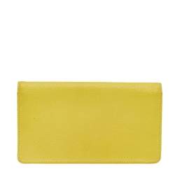 مملوكة مسبقًا محفظة شانيل بشعار سي سي جلد كافيار أصفر