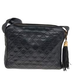 مملوكة مسبقًا حقيبة كاميرا شانيل فينتدج جلد مبطن أسود بشراشيب