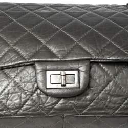 Pre Owned حقيبة شانيل جامبو ريشيو 2.55 كلاسيك 227 جلد مبطن رصاصي ميتاليك بقلاب