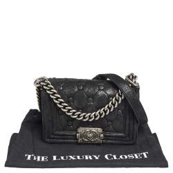 مملوكة مسبقًا Chanel Black Quilted Suede Small Boy Flap Bag