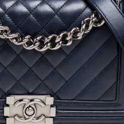 Pre Owned Chanel Midnight Blue Quilted Chevron Leather Medium Boy Flap Bag