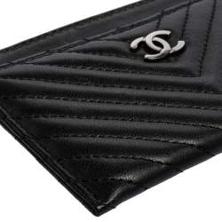 Pre Owned Chanel Black Chevron Leather CC Card Holder