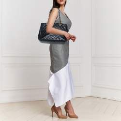 Pre Owned حقيبة يد توتس شانيل غراند شوبر جلد كافيار مبطن أسود