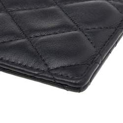 مملوكة مسبقًا حامل بطاقة ID  شانيل إنفينيتي لانيارد جلد مبطن أسود 