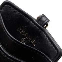 مملوكة مسبقًا حامل بطاقة ID  شانيل إنفينيتي لانيارد جلد مبطن أسود 