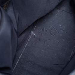 مملوكة مسبقًا حقيبة يد شانيل سيرف شوبر جلد أسود 