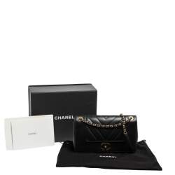 مملوكة مسبقًا Chanel Black Chevron Leather Mademoiselle Vintage Flap Bag