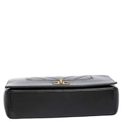 مملوكة مسبقًا Chanel Black Chevron Leather Mademoiselle Vintage Flap Bag