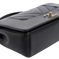 مملوكة مسبقًا Chanel Black Chevron Leather Mademoiselle Vintage Flap Bag
