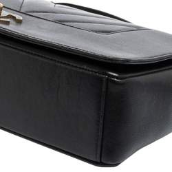 مملوكة مسبقًا Chanel Black Chevron Leather Mademoiselle Vintage Flap Bag