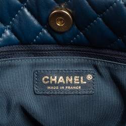 Pre Owned Chanel Navy Blue Quilted Leather Front Pocket Chain Tote