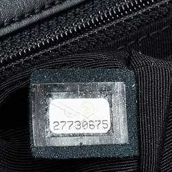 مملوكة مسبقًا حقيبة شانيل دايلي جلد مبطن أسود متعرج بقلاب